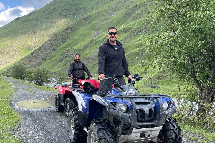 Private Full Day Trip from Tbilisi to Truso Valley in Kazbegi
