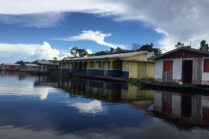 Amazon River Day Tour – The Ultimate Full-Day Adventure