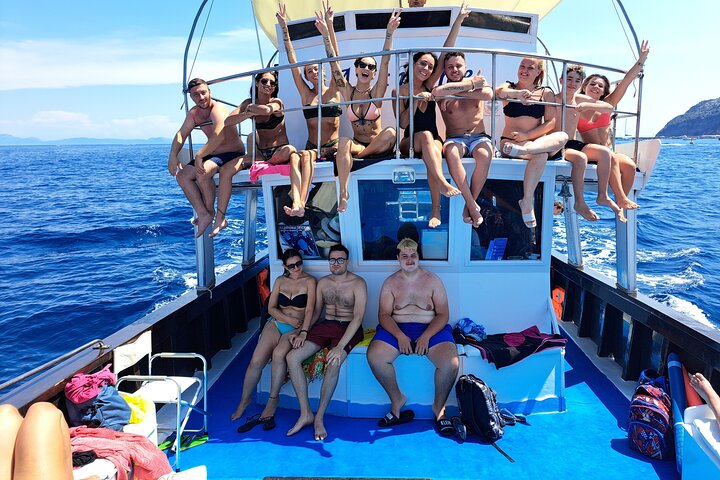 Boat excursion with lunch on board to discover Ischia