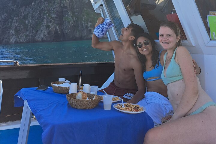 Boat excursion with lunch on board to discover Ischia