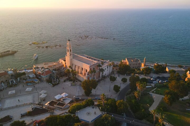 Full-Day Tour in Tel Aviv and Jaffa with licensed Guide