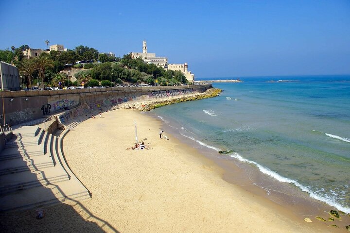 Tel Aviv : Private Walking Tour With A Guide (Private tour)