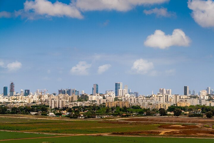 Tel Aviv : Private Walking Tour With A Guide (Private tour)