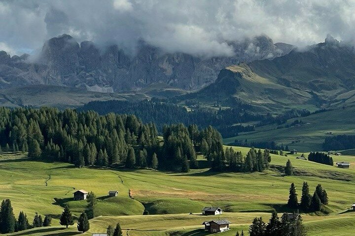 Dolomites Private Tour from Innsbruck: "Taste" of other Italy.