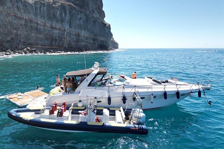 4 Hour Boat Tour with Snorkeling from Puerto Rico and Mogan