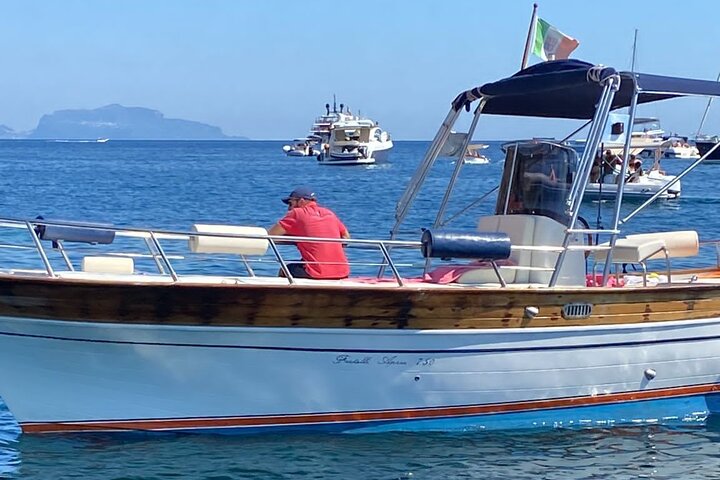 Ischia island private excursion on Gozzo Fratelli Aprea 7,5m