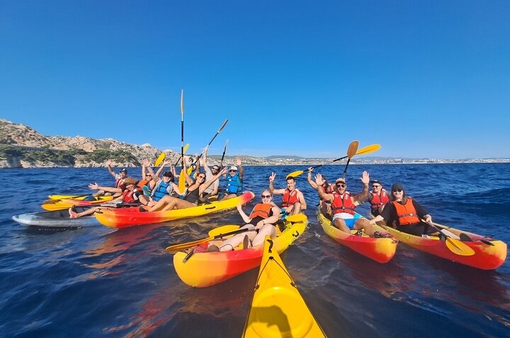 Guided kayak excursion in creeks