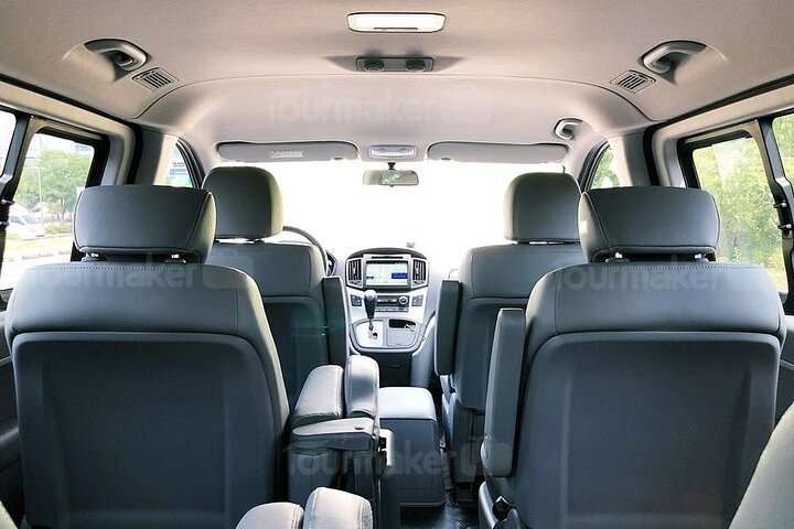 Private Airport Transfer : Incheon to/from Seoul (up to 7 pax)