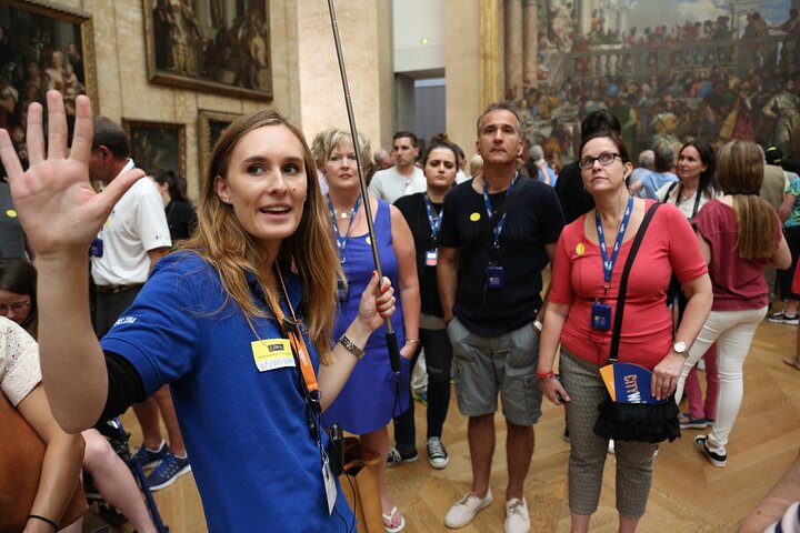 Louvre Museum Masterpieces Guided Tour with Access