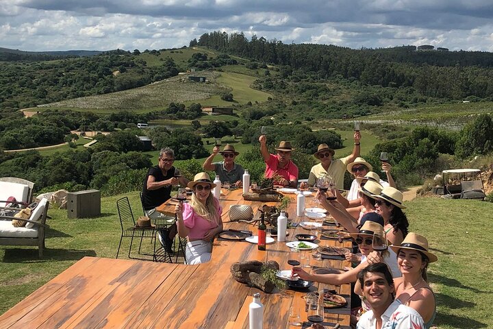 Uncover a Secluded Vineyard for Lunch