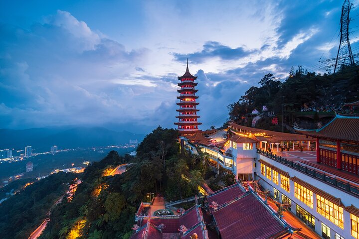 Private Genting Highlands & Batu Caves Trip with Cable Car Ticket