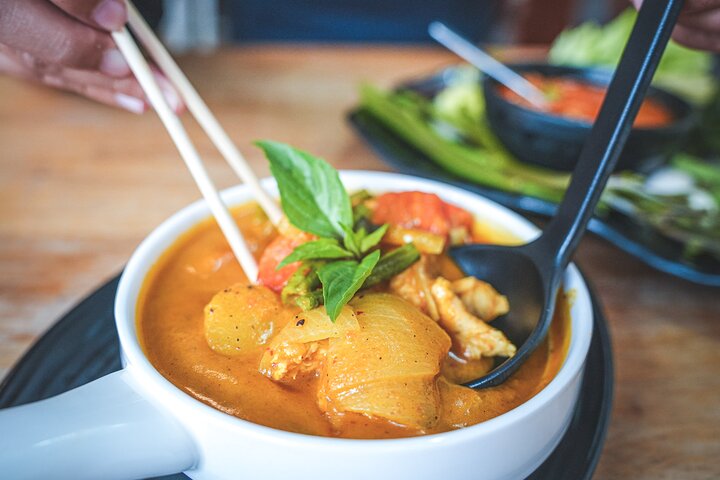 Old Siem Reap Sunset Food Tour by Tuk-tuk
