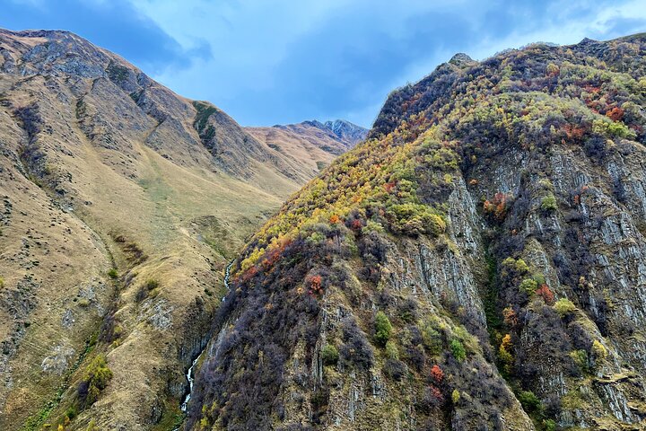 Private Full Day Trip from Tbilisi to Truso Valley in Kazbegi