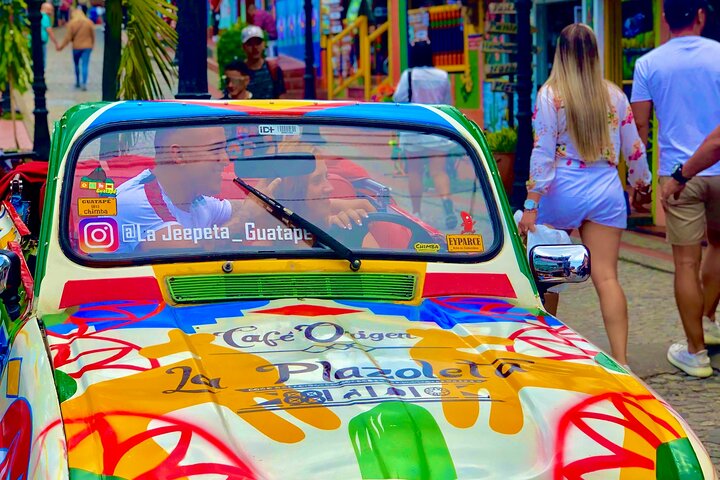 Guatapé Full Day Tour – Piedra del Peñol with meals & boat tour