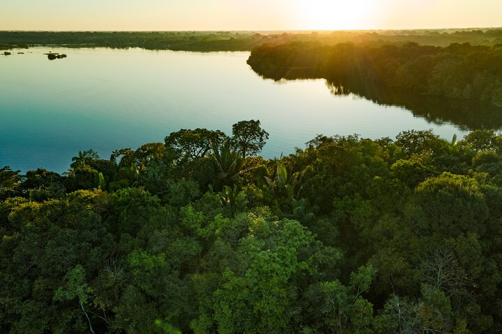 Taste of the Amazon Jungle 3D-2N-A Amazon Tapiri Floating Lodge