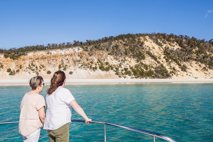 Freedom Whale Watch Cruise - Hervey Bay