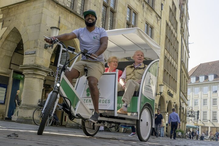 Münster Unpacked Tour : Rickshaw City Tour with Guide