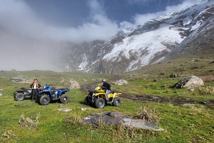 Private Full Day Trip from Tbilisi to Truso Valley in Kazbegi