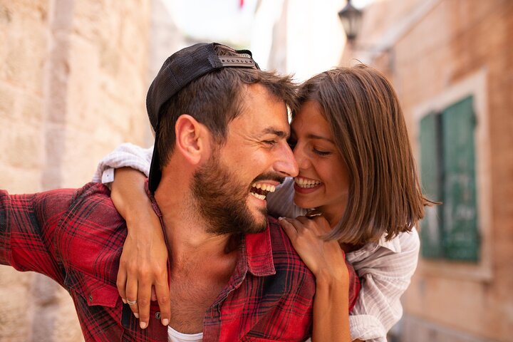 Engrossing Romantic Private Walking Tour in Kabli