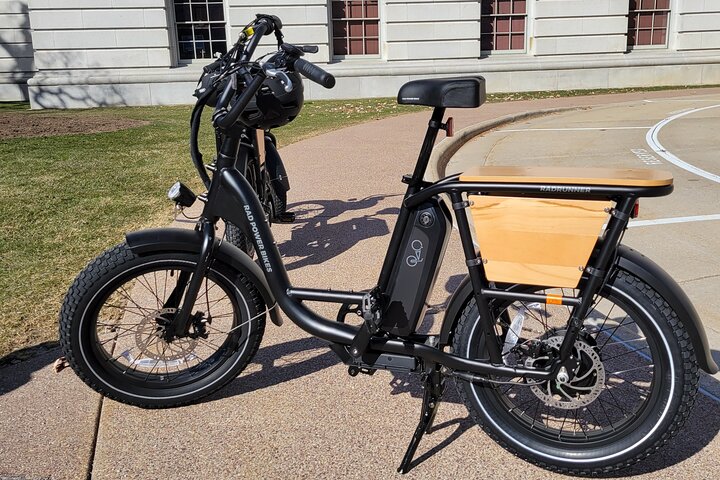 Downtown Madison E-Bike Guided Tour