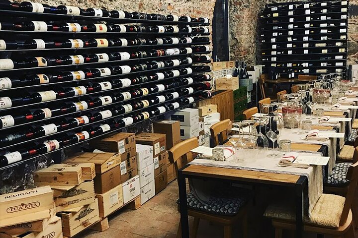 Tasting of 3 Garda Wines with Charcuterie in Valeggio