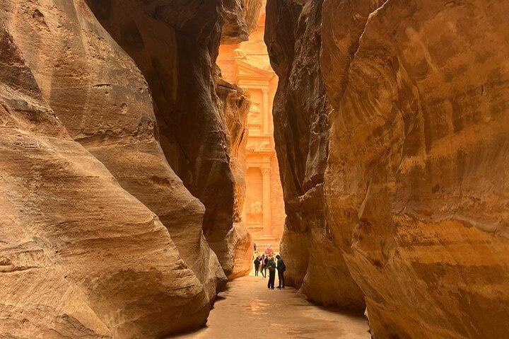 From Amman: Petra and Wadi rum Private/Group Full day Tour