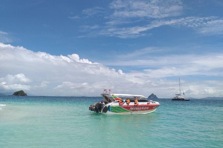 Private Customized Tour to Phi Phi Island