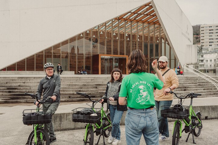Small-Group Electric Bike Tour in San Sebastián