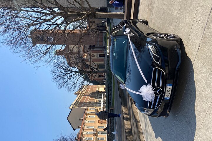 Malpensa Airport: Private transfer to/from Milan with E-klass