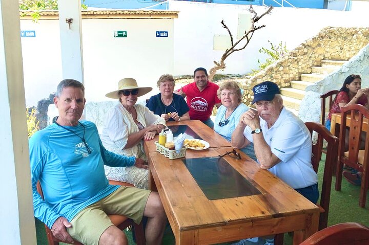 Panama Hat Maker, Artisan goods, Museum, Beachfront local Cuisine. SHORE TOUR