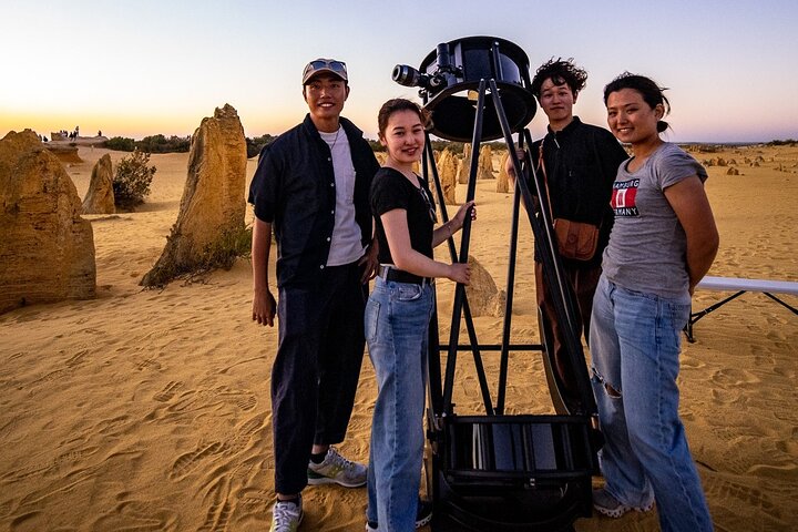 Pinnacles Desert Sunset Dinner and Stargazing Tour