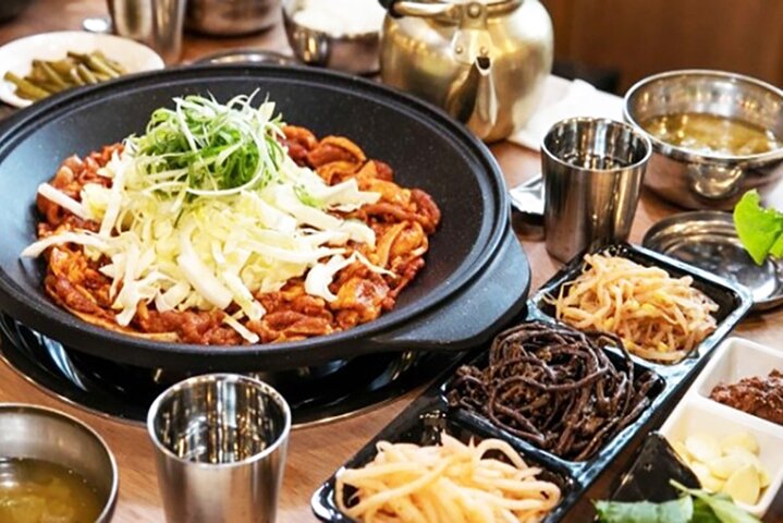 Jeju East Essentials – Seongsan Ilchulbong (UNESCO) & Haenyeo