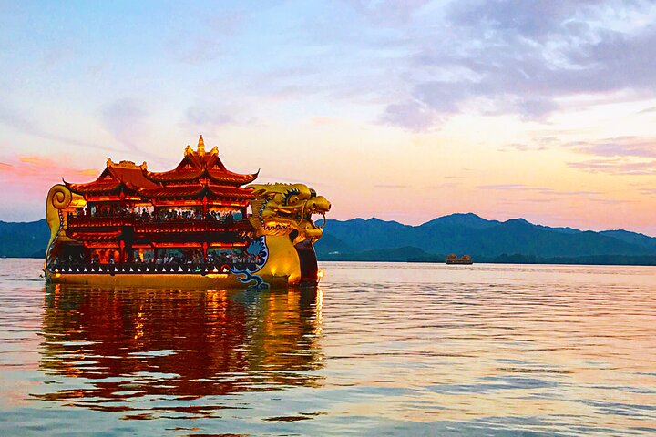 Best of Hangzhou: A Comprehensive Tour of the City's Top Sights