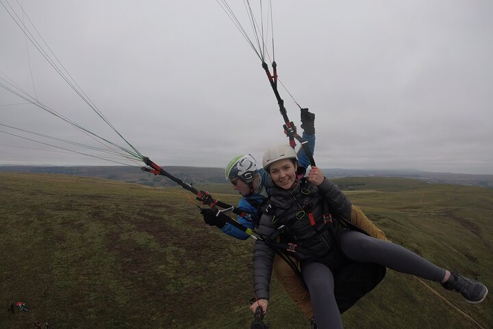 Tandem Paragliding Experience in the Brecon Beacons