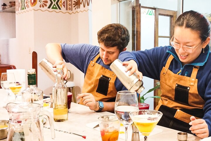 Peruvian Cooking Class Cocktails and Market Tour in Cusco