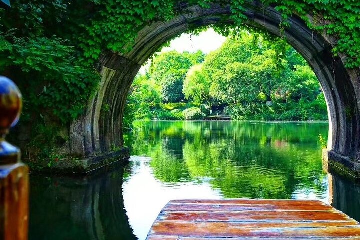 LUXURY Bullet Train Ride: Private Hangzhou Day Trip From Shanghai