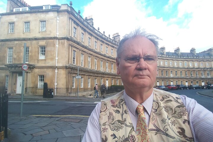 Bridgerton Walking Tour of Filming Locations & Storylines - Bath