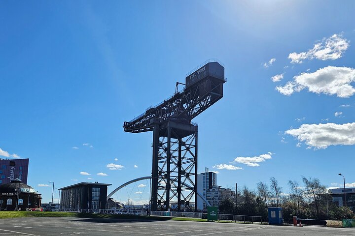 Edinburgh: Privately Guided Day Tour of Glasgow in Luxury Minivan