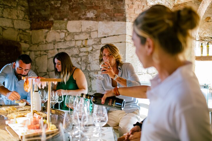 Wine and Food Experience in the Austrian Fort in Pastrengo