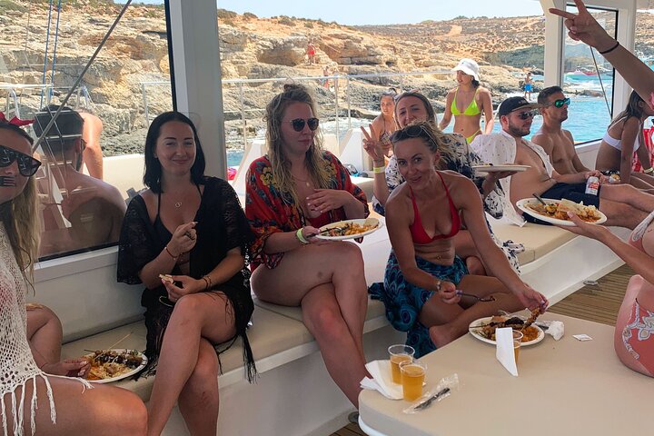 Blue Lagoon, Beaches and Bays Catamaran Sailing Tour