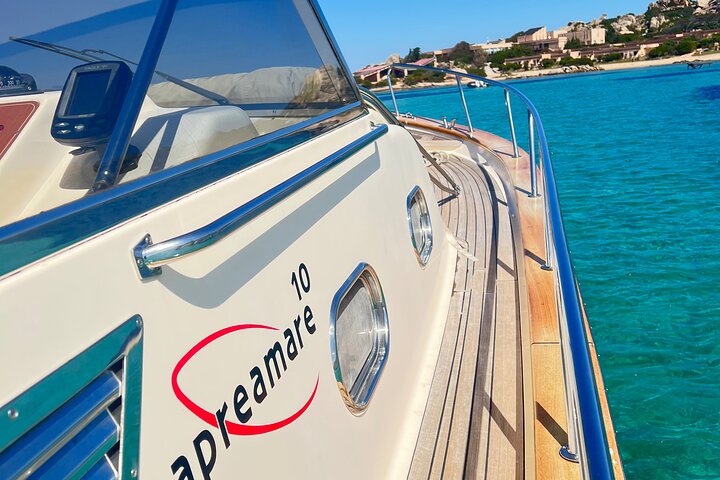 All inclusive private tour in the Archipelago of La Maddalena