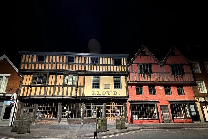 Guided walking tour : Ghosts & Giggles Of Gloucester