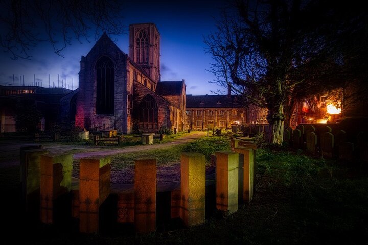 Guided walking tour : Ghosts & Giggles Of Gloucester