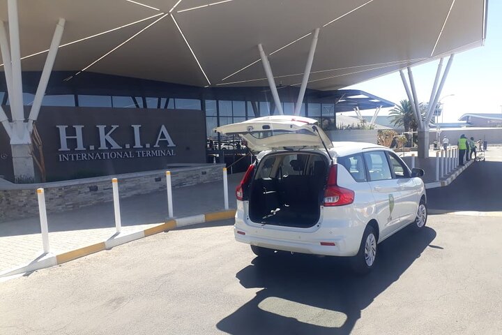 Private Transfers between Windhoek and Hosea Kutako Int. Airport