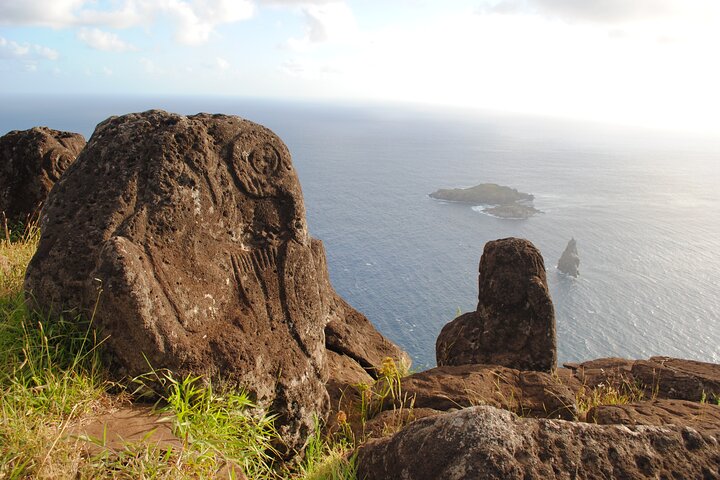 Mysteries and Legends: Complete Journey of Rapa Nui in 3 Tours