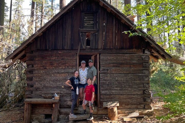 Off Road Giant Sequoia 4x4 Tour Yosemite National Park