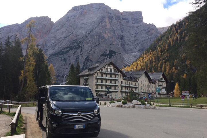 Daily tours in the Dolomites with departure and arrival in Cortina d'Ampezzo
