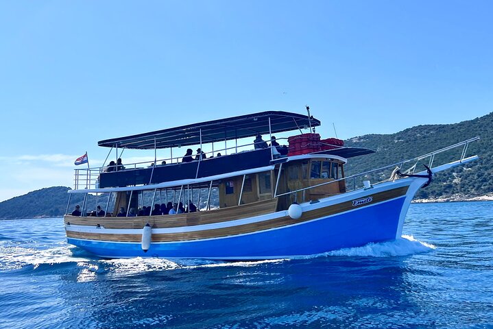 Full-Day Elaphite Islands Cruise from Dubrovnik with Lunch