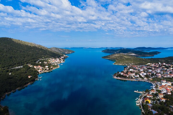 Private Boat Trip Swim and Chill in Crystal Blue Šibenik half day