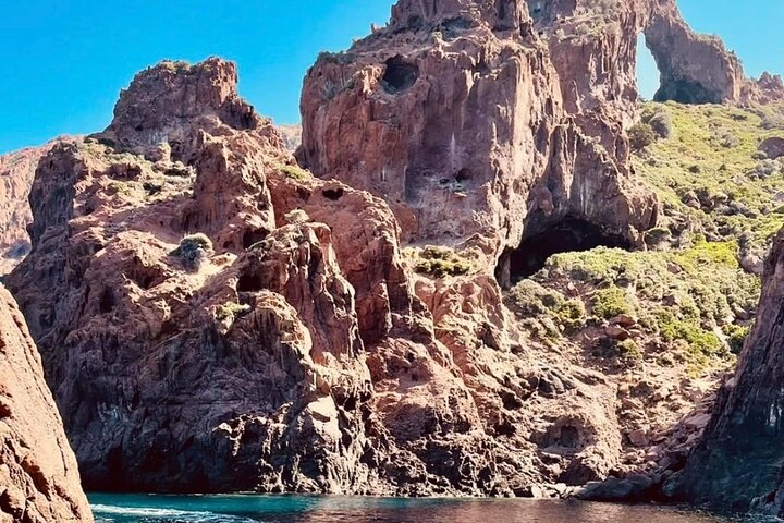Small Committee Tour in Scandola Reserve